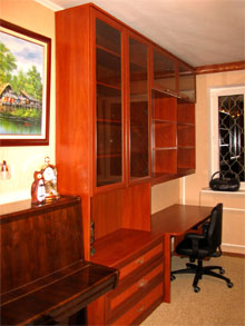 Корпусный шкаф с полками и ящиками (вишня, ДСП) для библиотеки