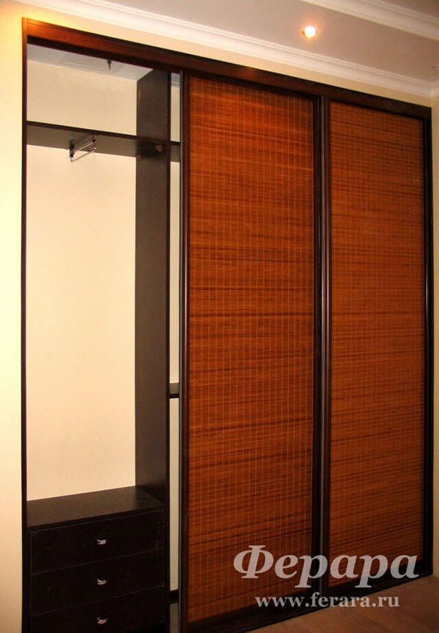 Корпусный шкаф-купе с бамбуком (венге), фото 1